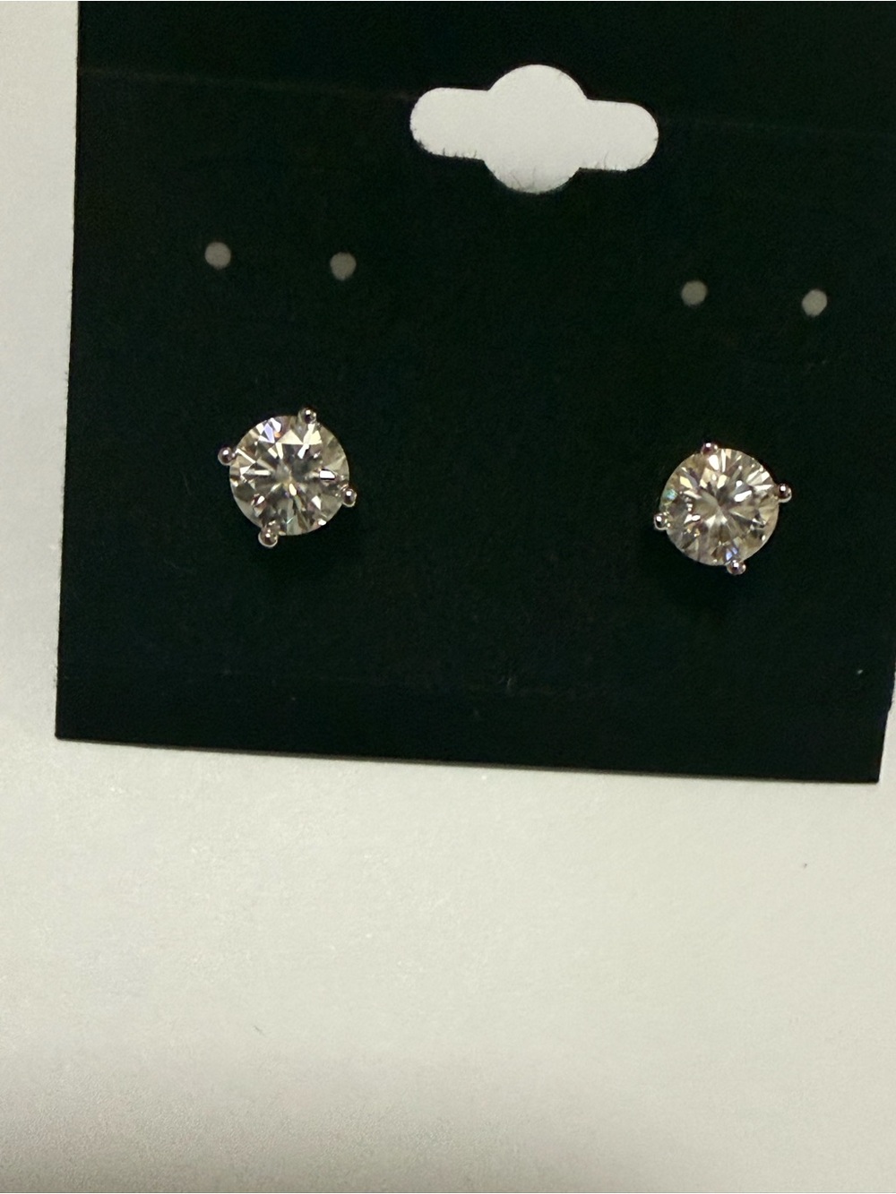 Classic Round Crystal Stud Earrings - Clear/Silver